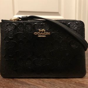 Coach patent leather wristlet NEW